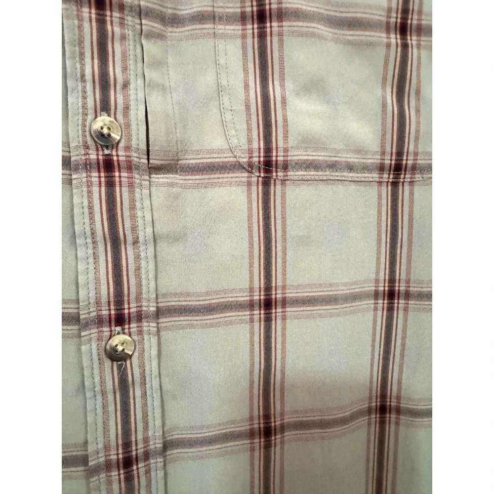 North Face Plaid Fishing Hiking Shirt XL Back Vent Mesh Button Down Zip Pocket
